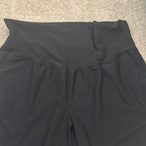 Old Navy Black High Waist Athletic Shorts - Picture 3 of 5